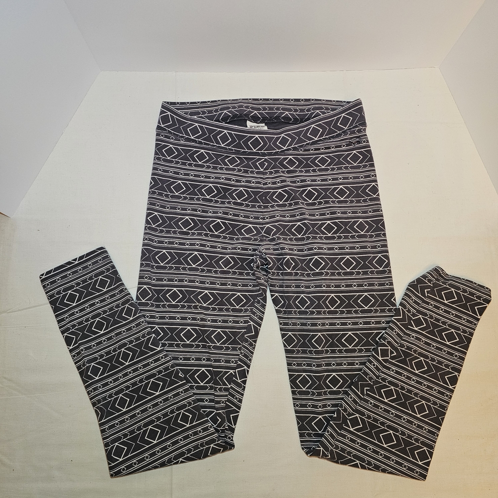 PINK Victoria's Secret Gray and White Patterned Leggings